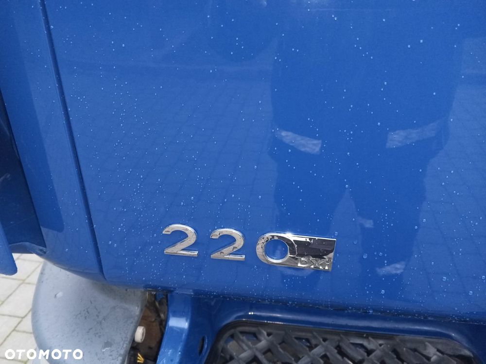 Renault MIDLUM ŁADOWNOŚĆI 7 TON /ZAWIESZENIE PNEUMACZYCZNE/WINDA / FRANCJA - 29