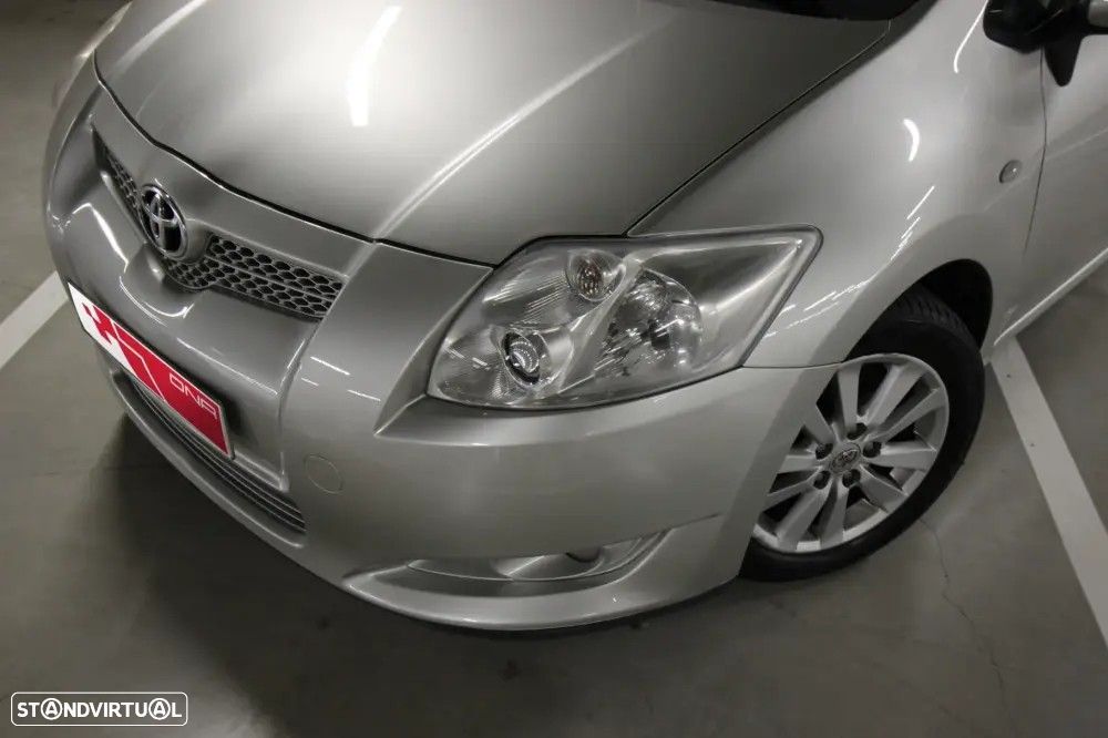 Toyota Auris 1.4 D-4D AC - 5