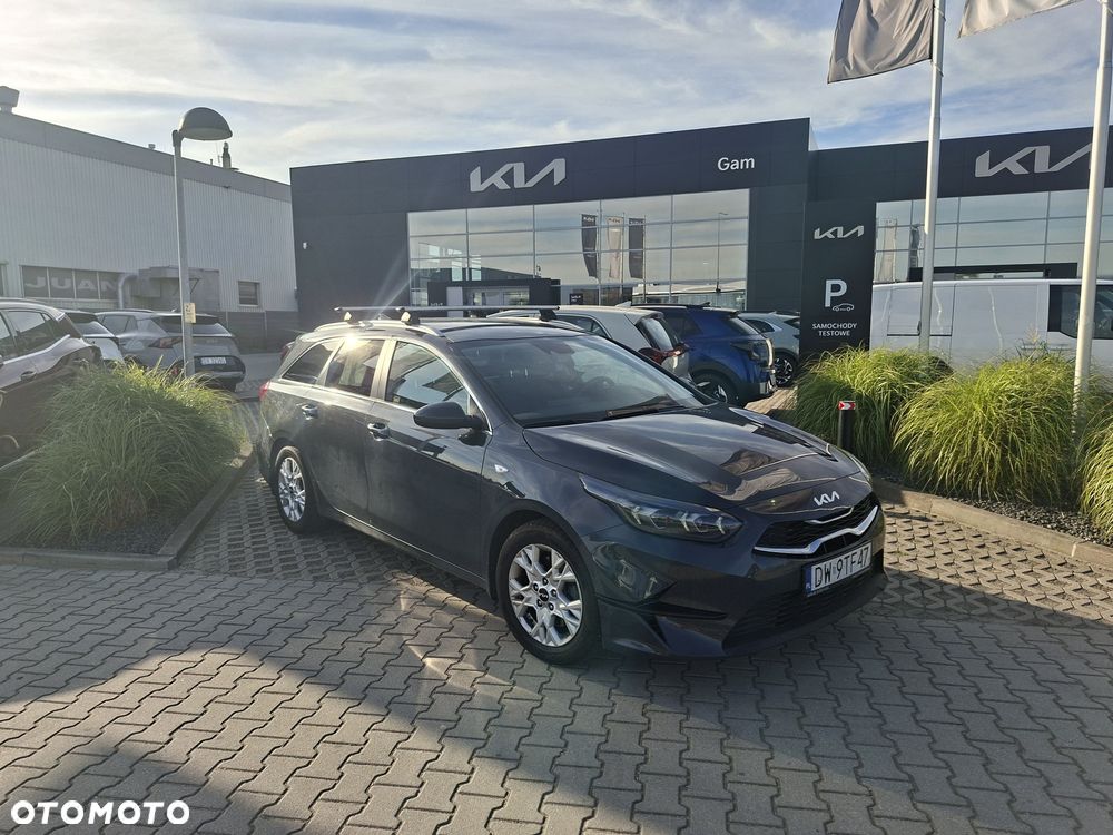Kia Ceed - 1