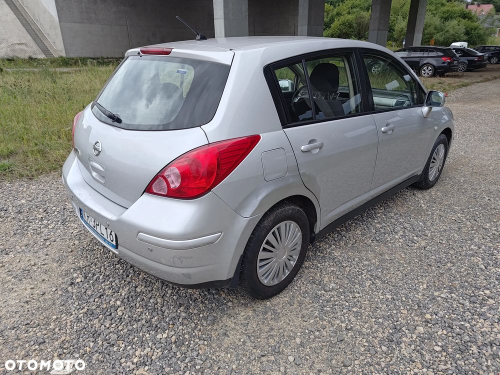 Nissan Tiida 1.6 Tekna - 5