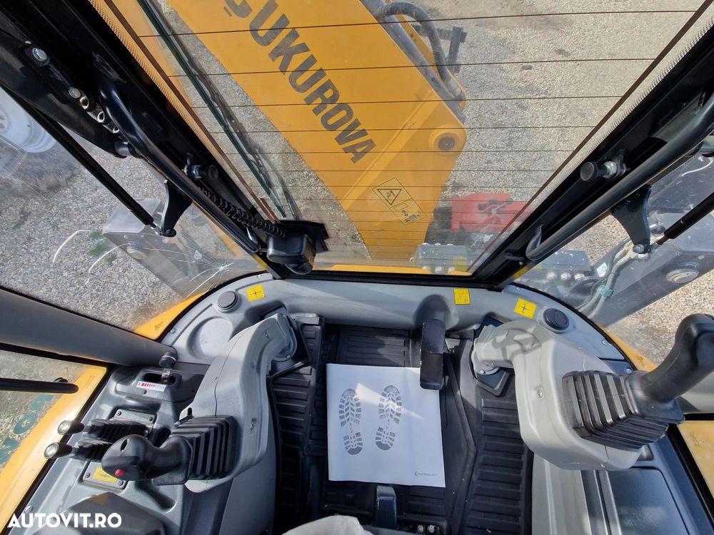 Altul CUKUROVA 888 STAGE V BULDOEXCAVATOR CU ROTI EGALE CUPA MULTIFUNCTIONALA FRUCI - 35