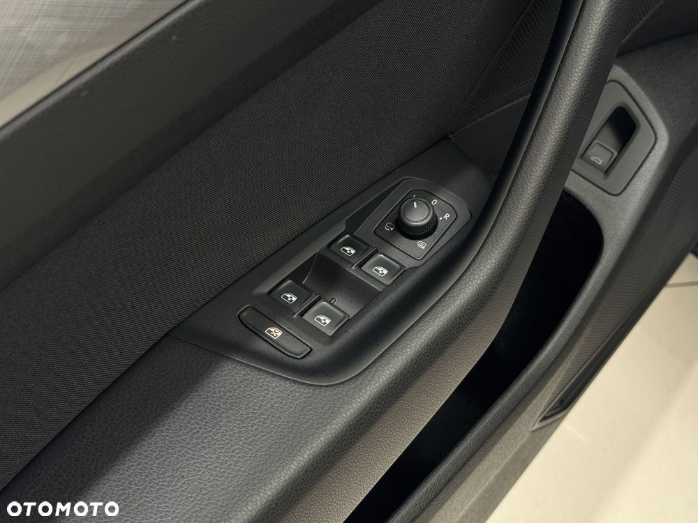 Volkswagen Passat - 21