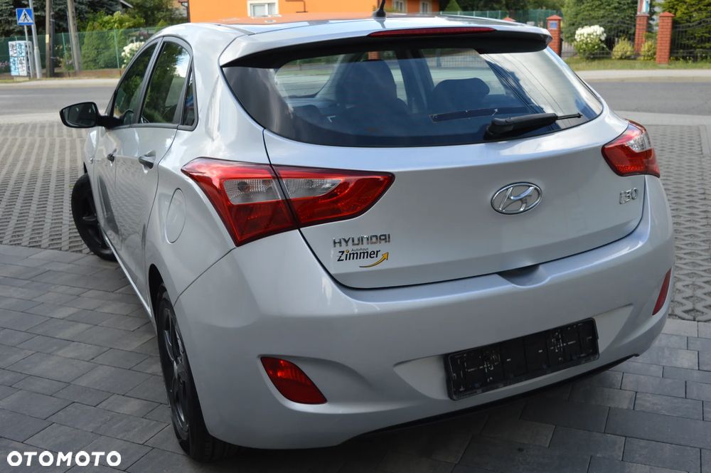Hyundai i30 1.4 Trend - 21