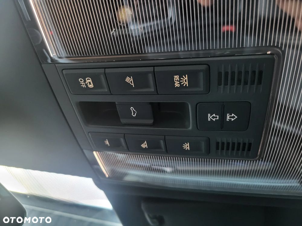 Volkswagen Passat - 38