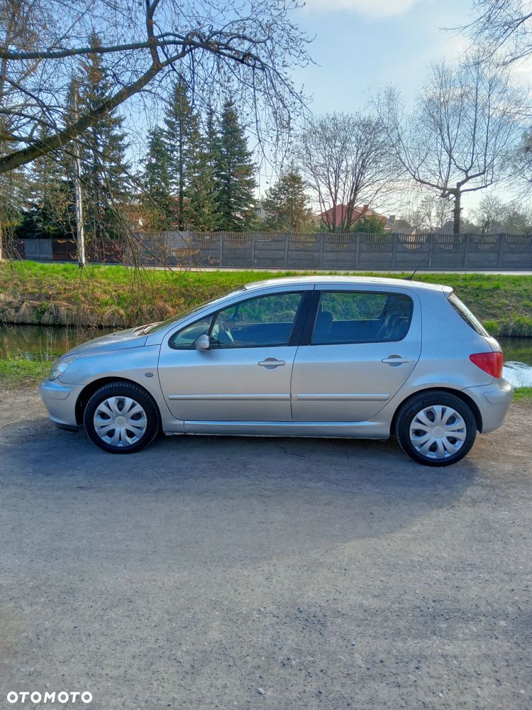 Peugeot 307 HDi 110 Premium - 2