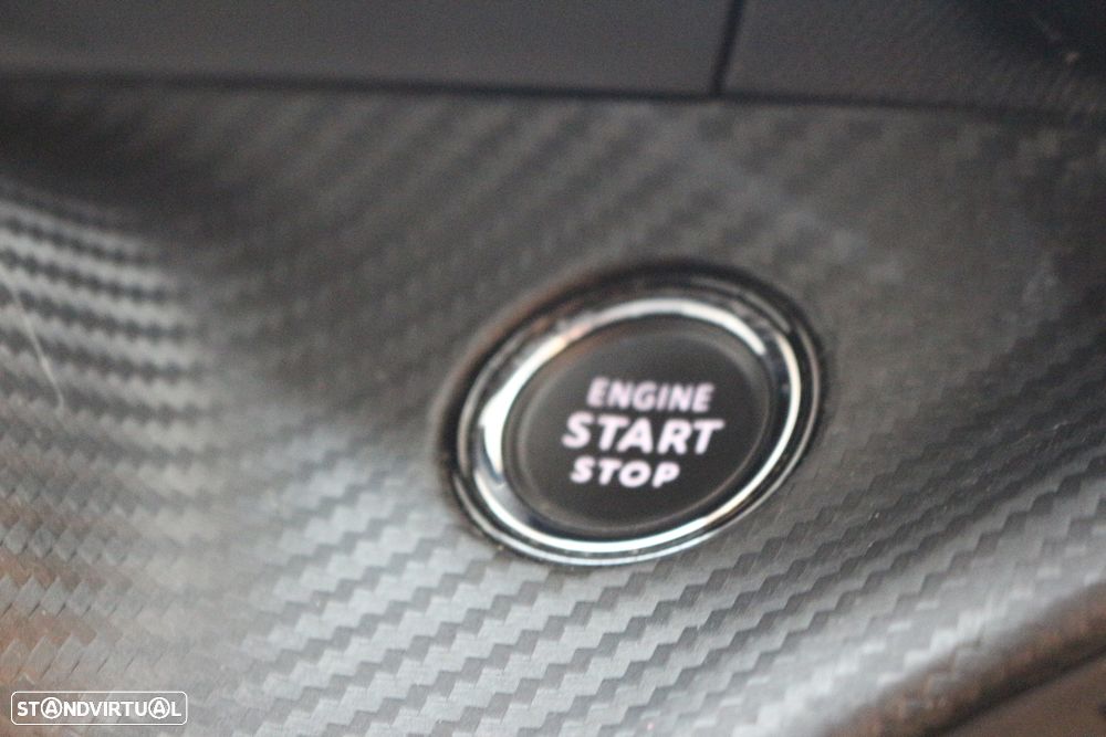 Peugeot 2008 1.5 BlueHDi Allure Pack - 34