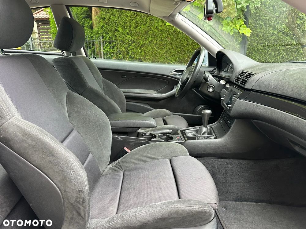 BMW Seria 3 320i - 9