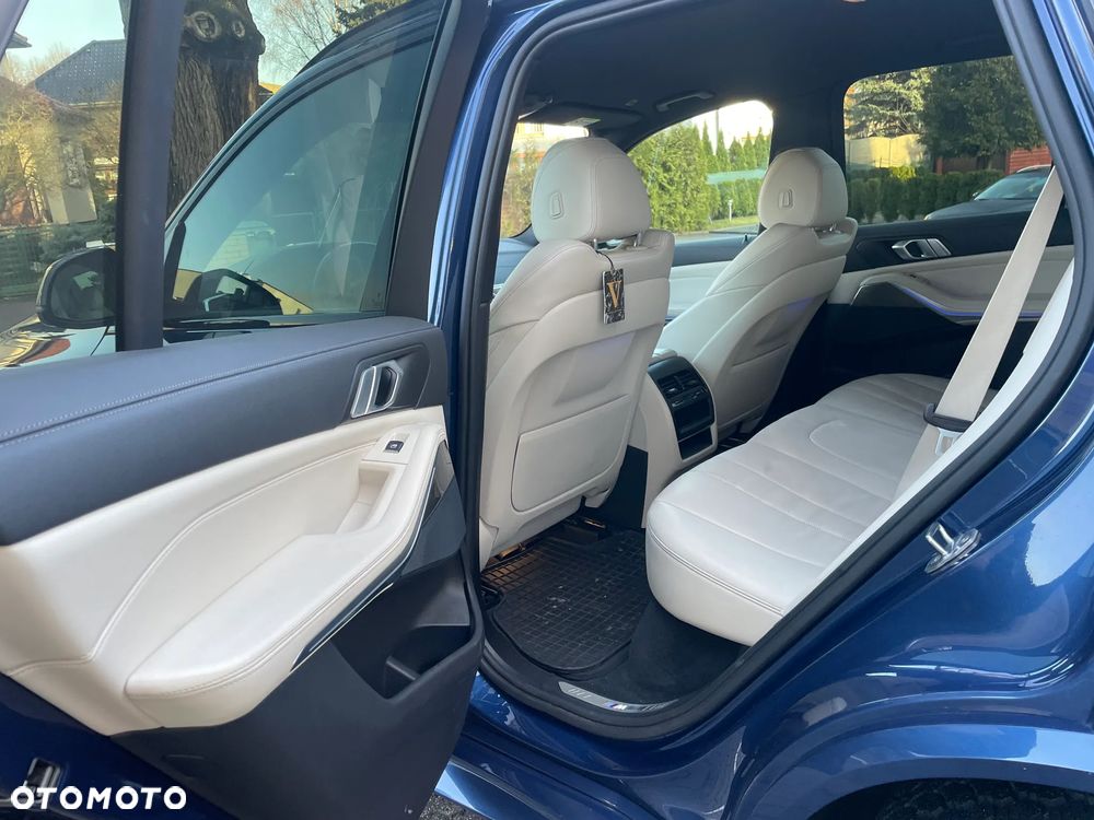 BMW X5 xDrive25d - 11