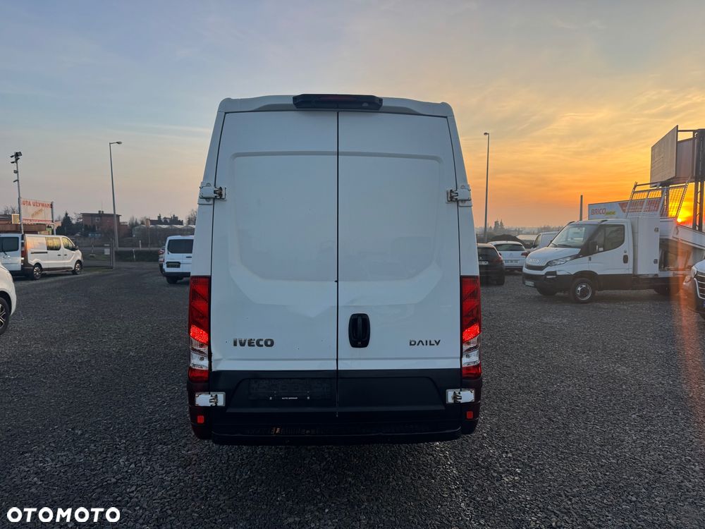 Iveco Daily 35C18 - 4
