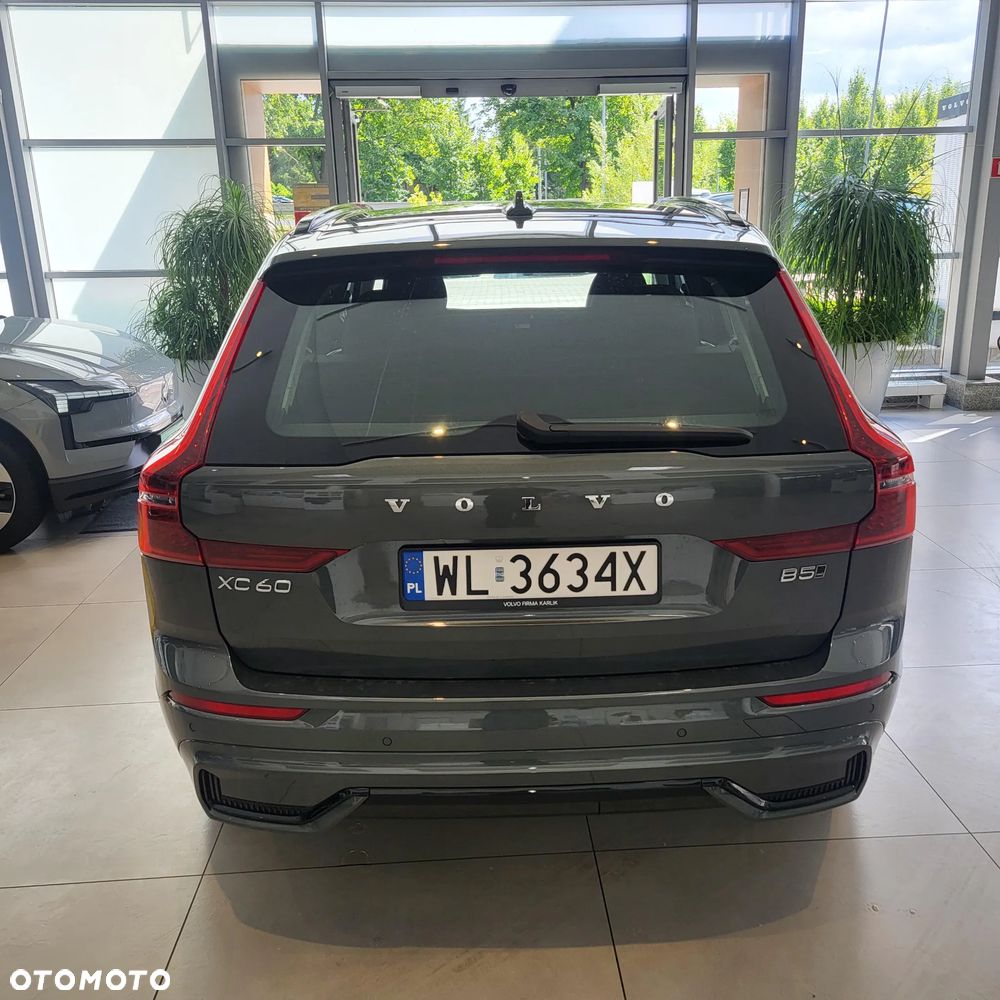 Volvo XC 60 B5 B AWD Plus Dark - 36
