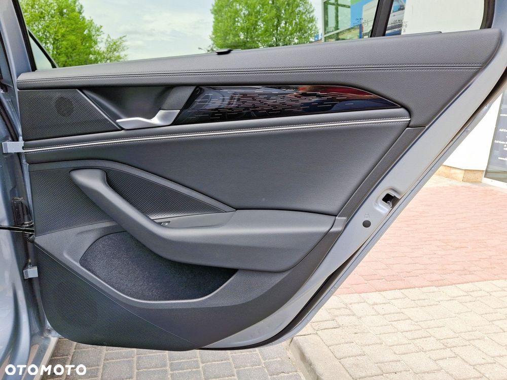 Volkswagen Passat - 18