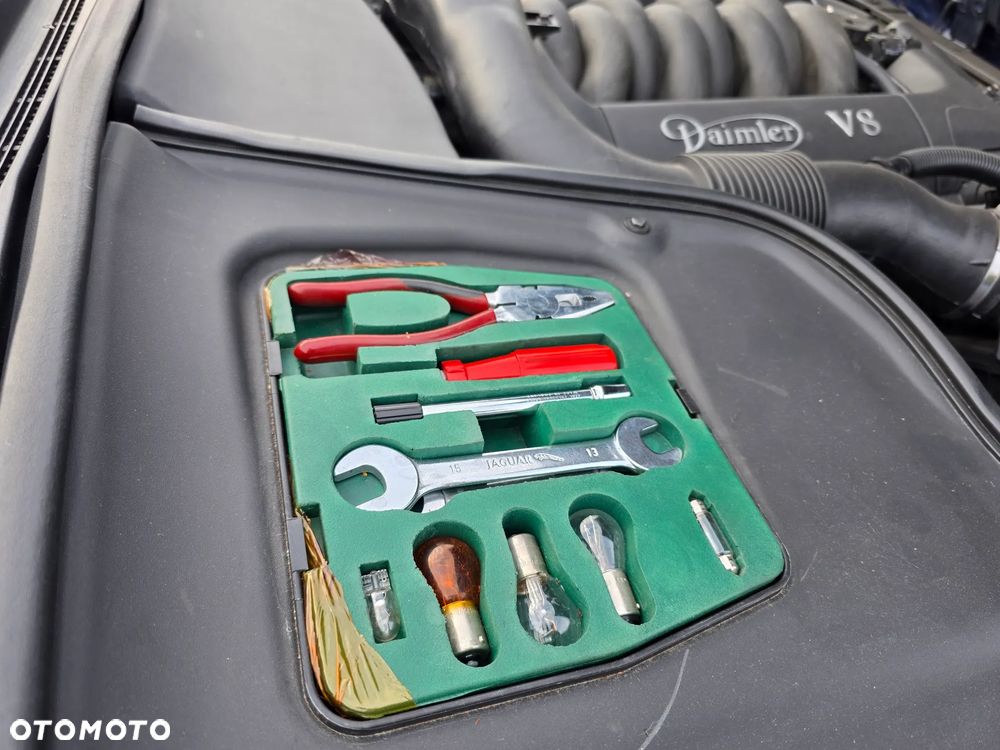 Jaguar Daimler 8 - 38