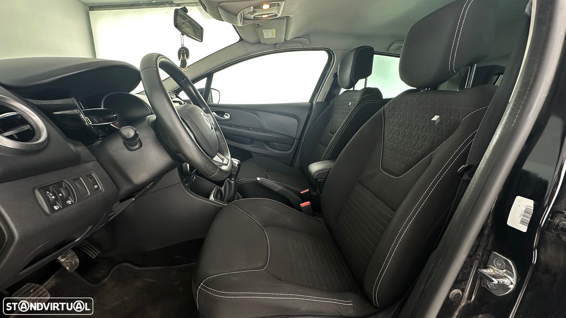 Renault Clio 1.5 dCi Limited - 23