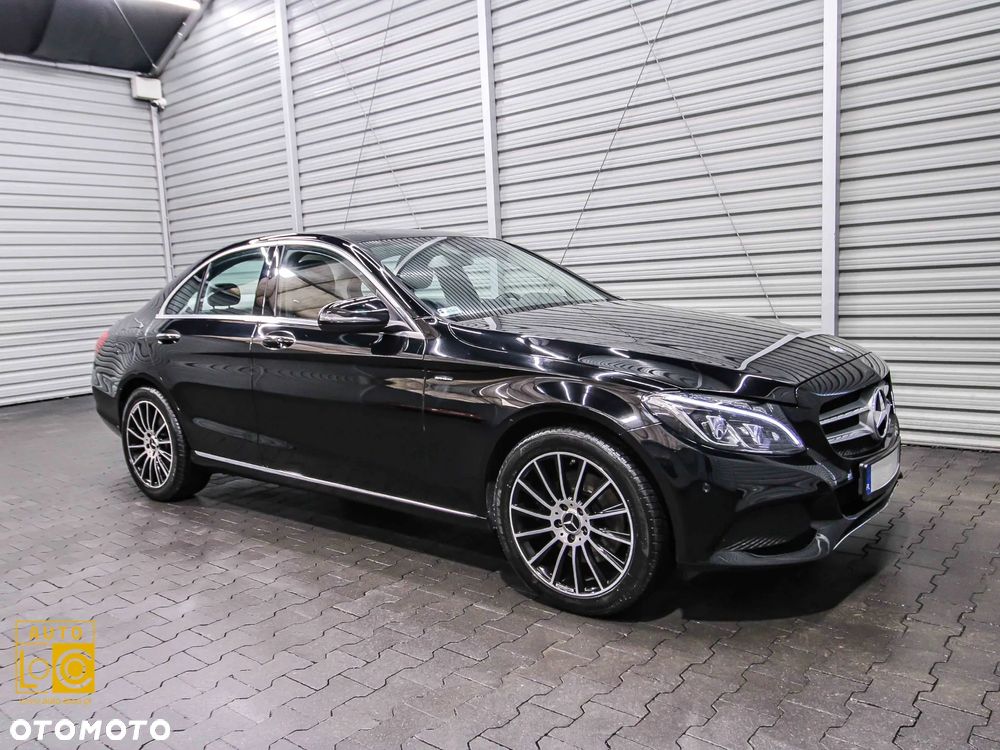 Mercedes-Benz Klasa C 300 9G-TRONIC AMG Line - 7