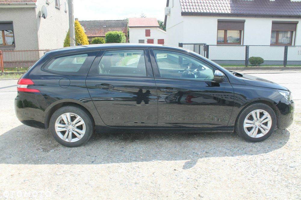 Peugeot 308 - 4