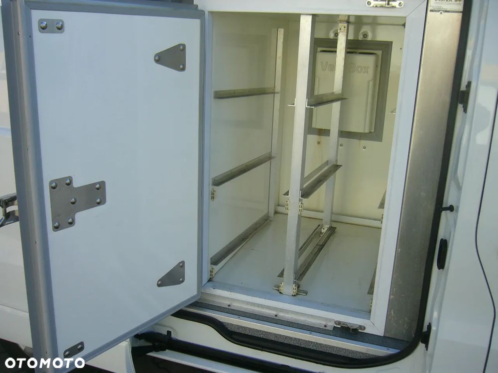 Opel Vivaro Komora chłodnicza VebaBox Panele słoneczne - 10