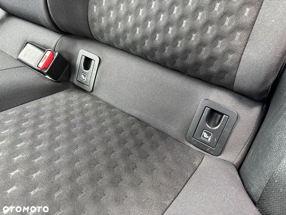 Toyota Corolla 2.0 Hybrid Comfort - 20