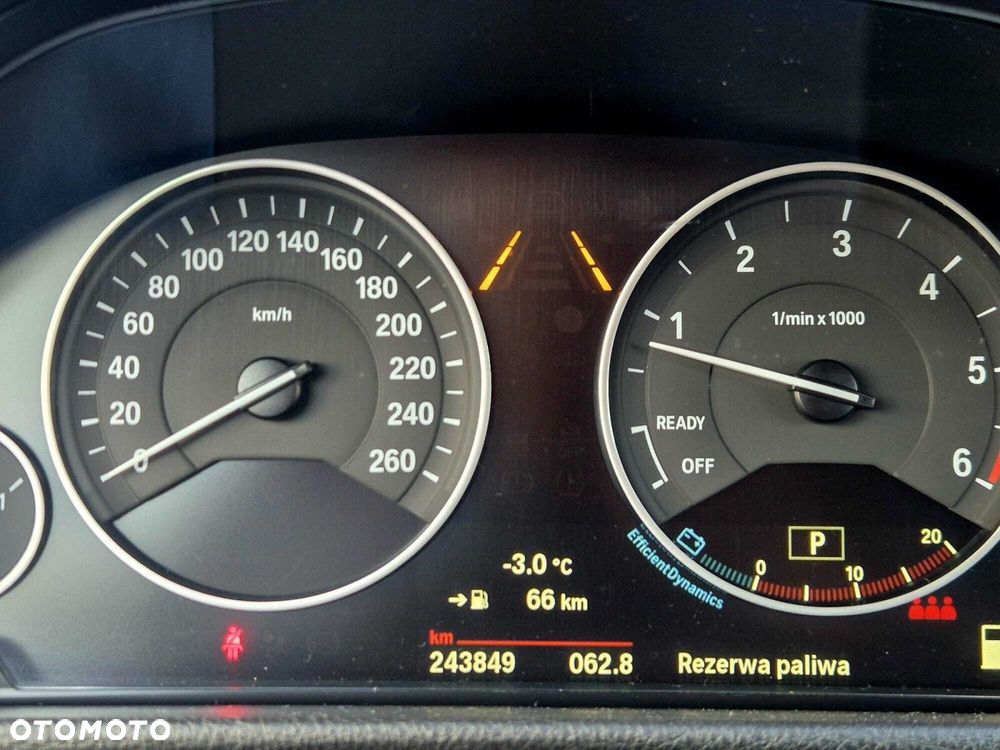 BMW Seria 3 320d - 24