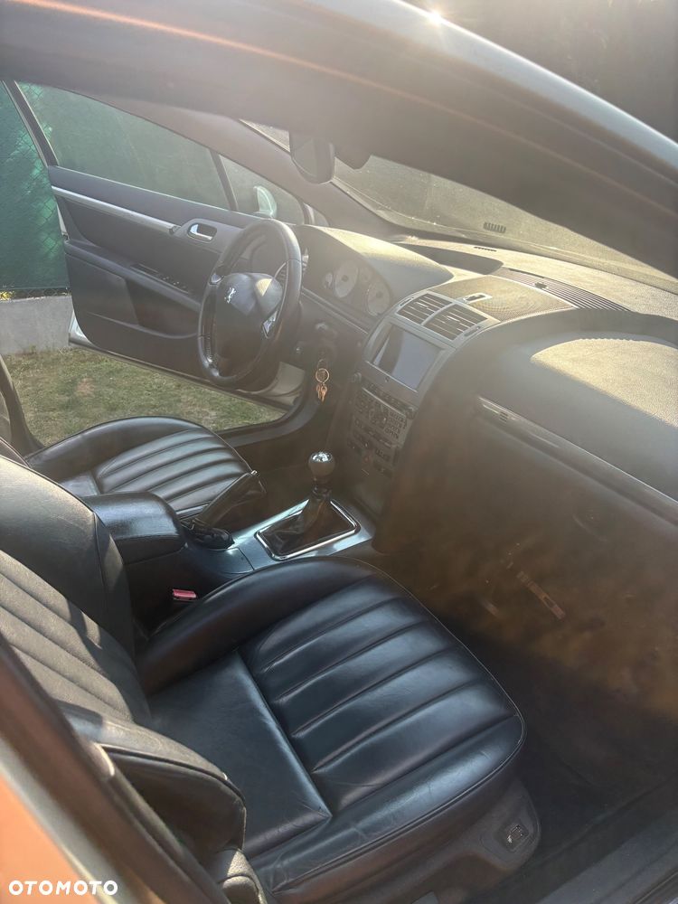 Peugeot 407 - 12