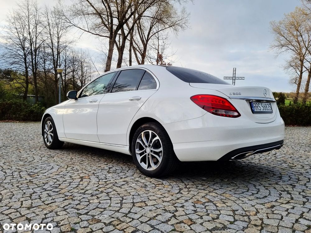 Mercedes-Benz Klasa C 300 7G-TRONIC - 5