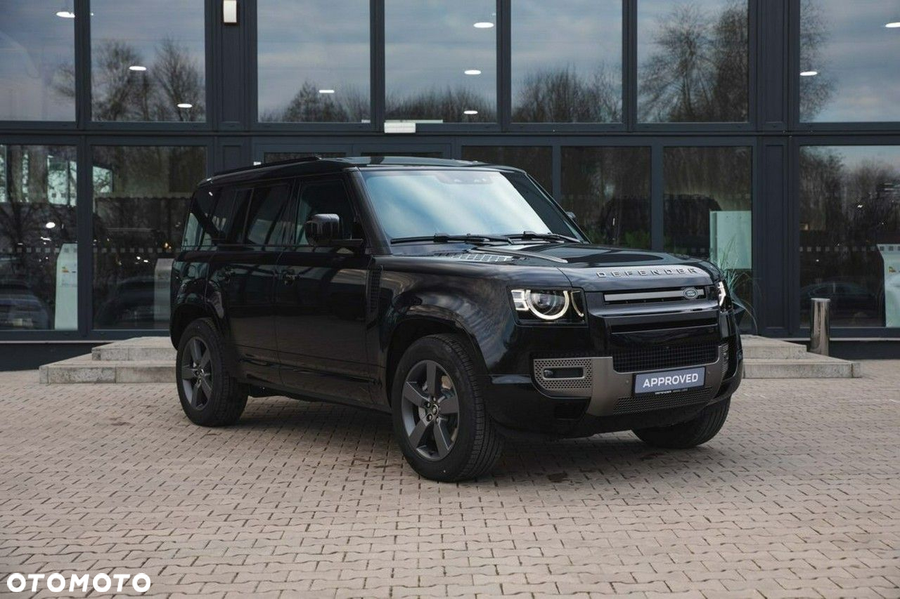 Land Rover Defender - 2