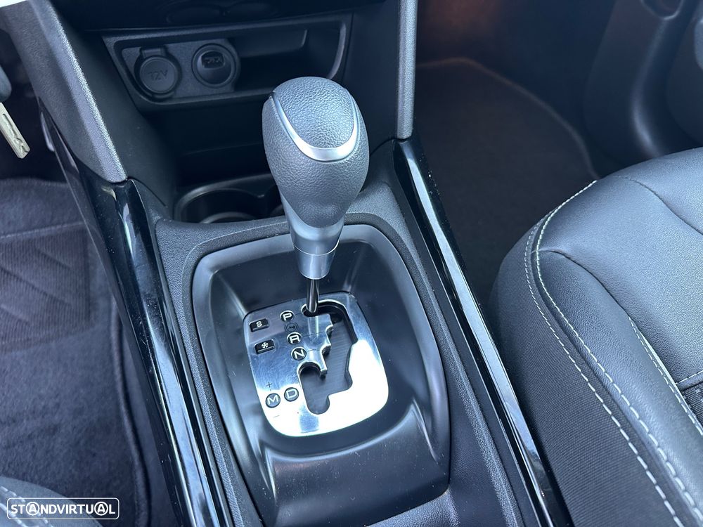 Peugeot 2008 BlueHDi FAP 120 STOP & START EAT6 Allure - 19