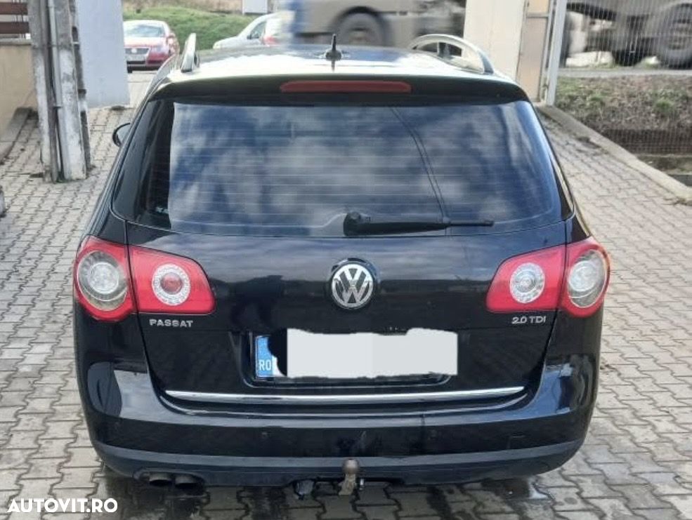 Volkswagen Passat 2.0 TDI Sportline DPF DSG - 8
