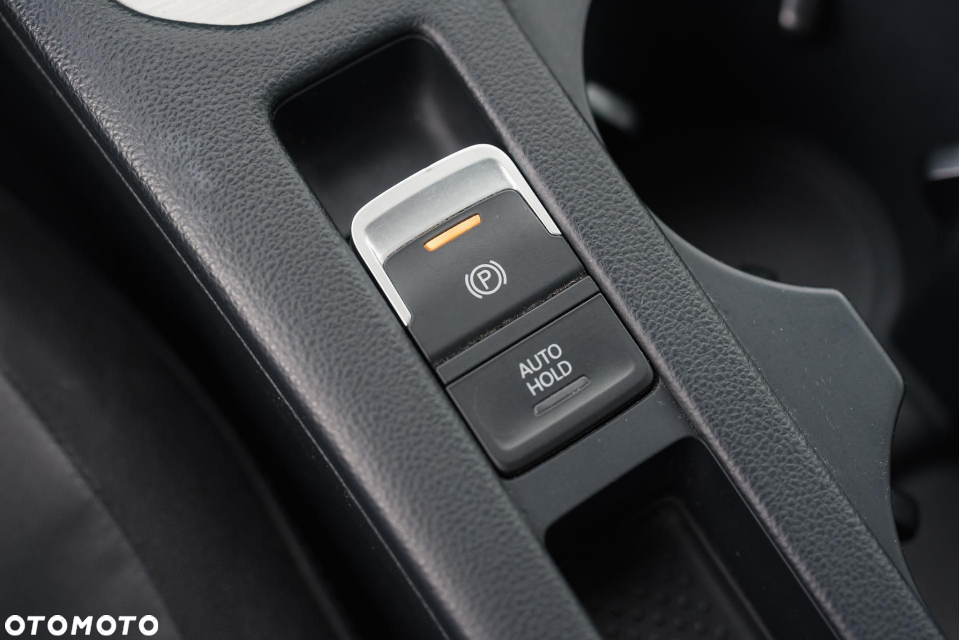 Volkswagen Passat - 27
