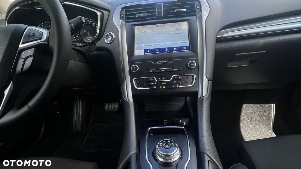 Ford Mondeo - 26