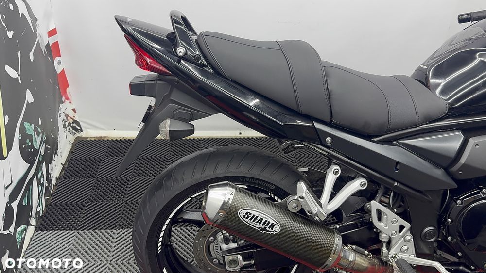 Suzuki Bandit - 30