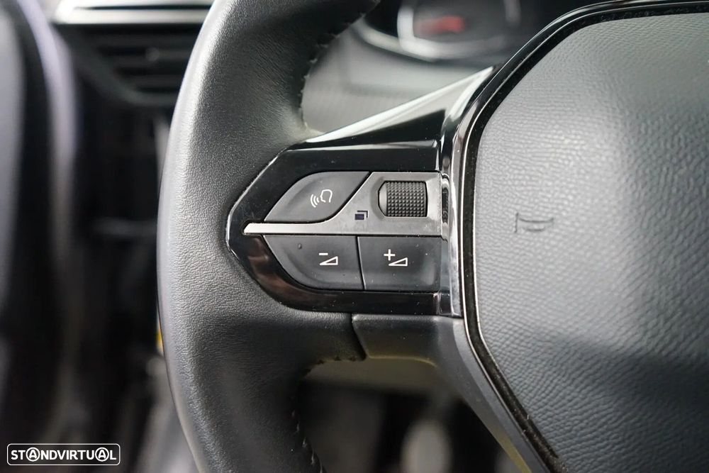 Peugeot 2008 PureTech 100 Style - 17