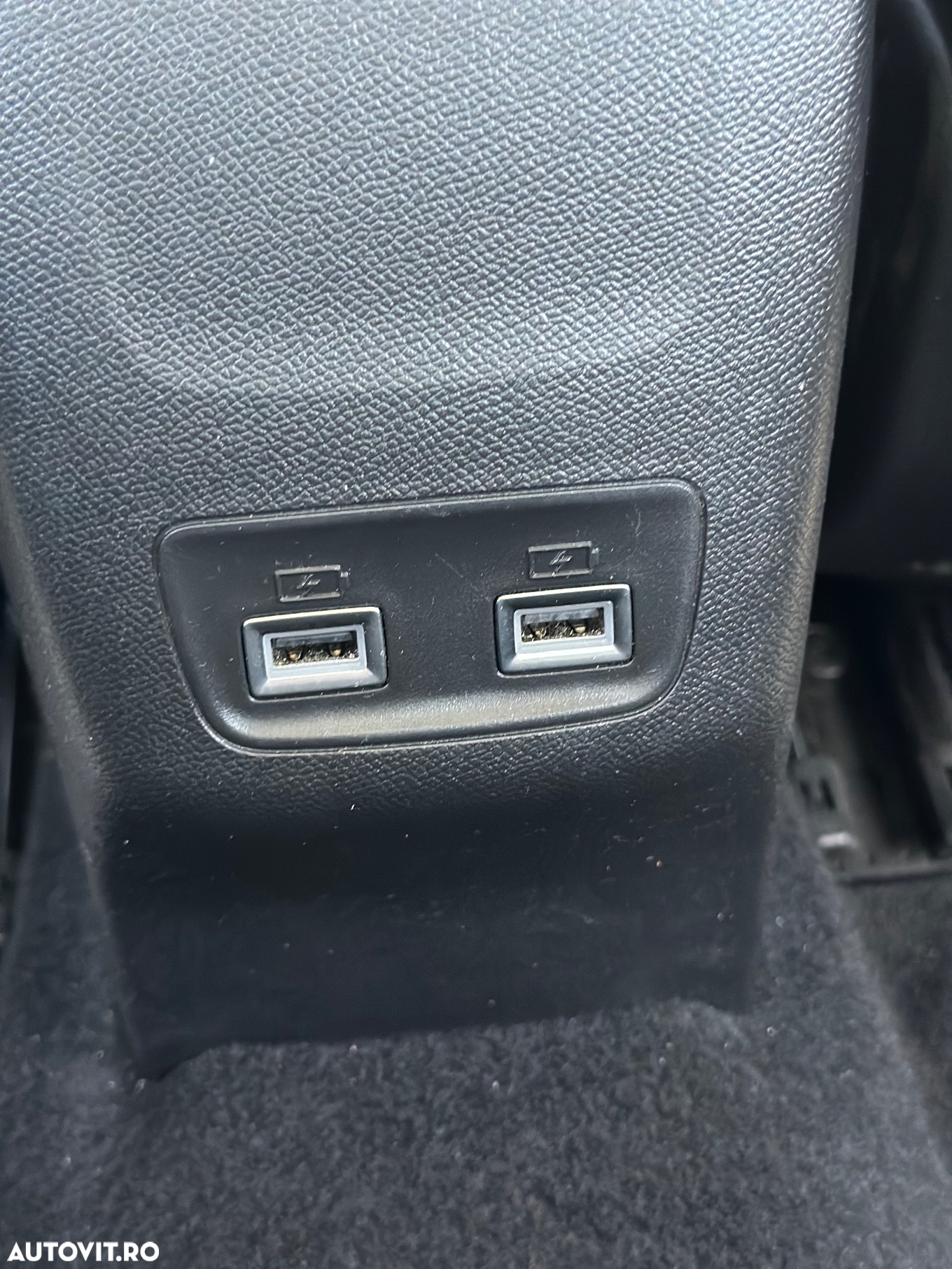 Peugeot 2008 1.5 BlueHDI 130 S&S EAT8 Allure - 21
