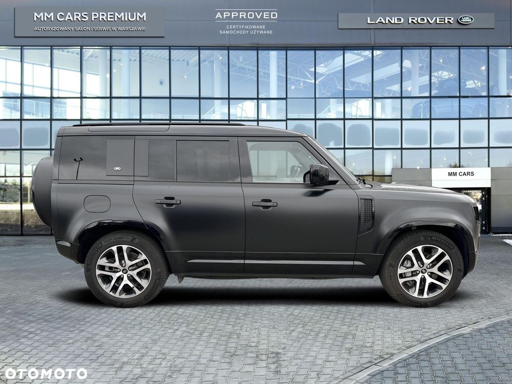 Land Rover Defender - 7