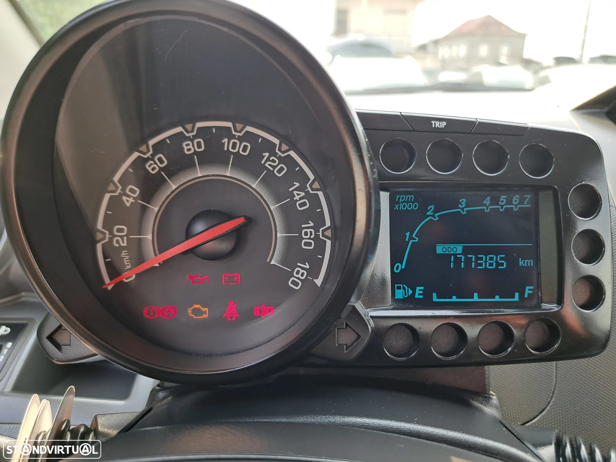 Chevrolet Spark 1.0 LS Bi-Fuel - 16