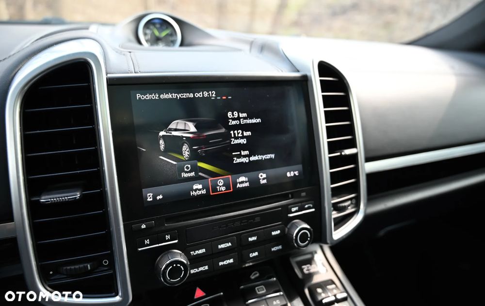 Porsche Cayenne - 28