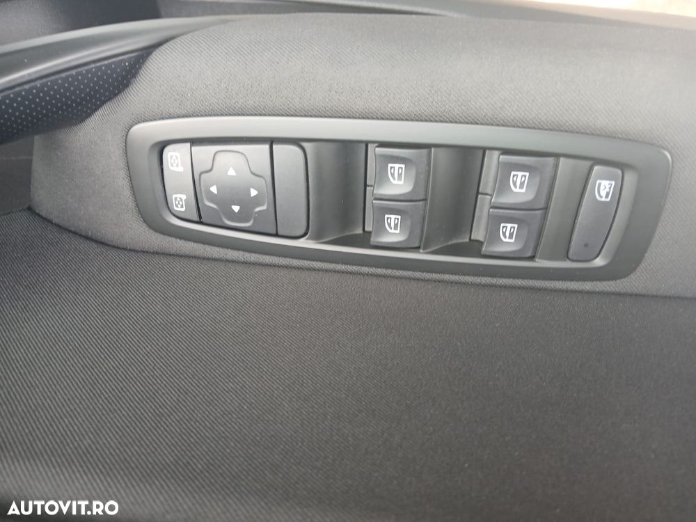 Renault Megane TCe GPF EDC Intens - 11