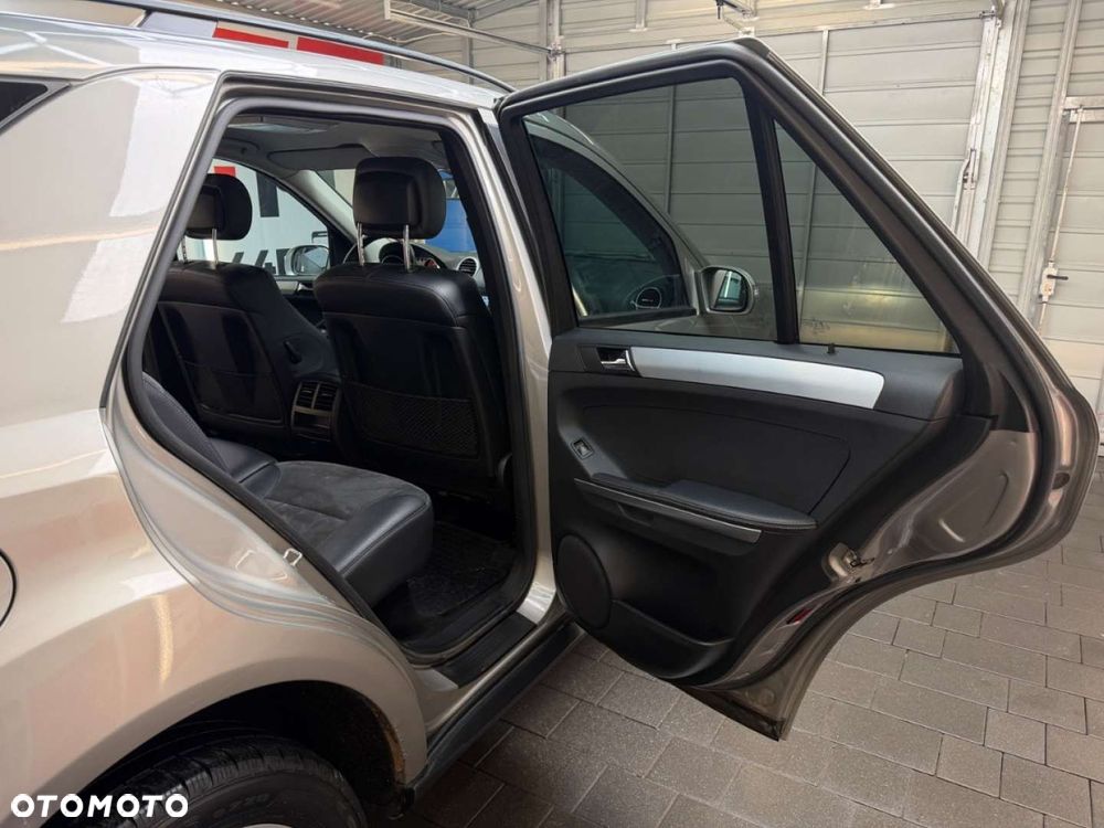 Mercedes-Benz ML - 9
