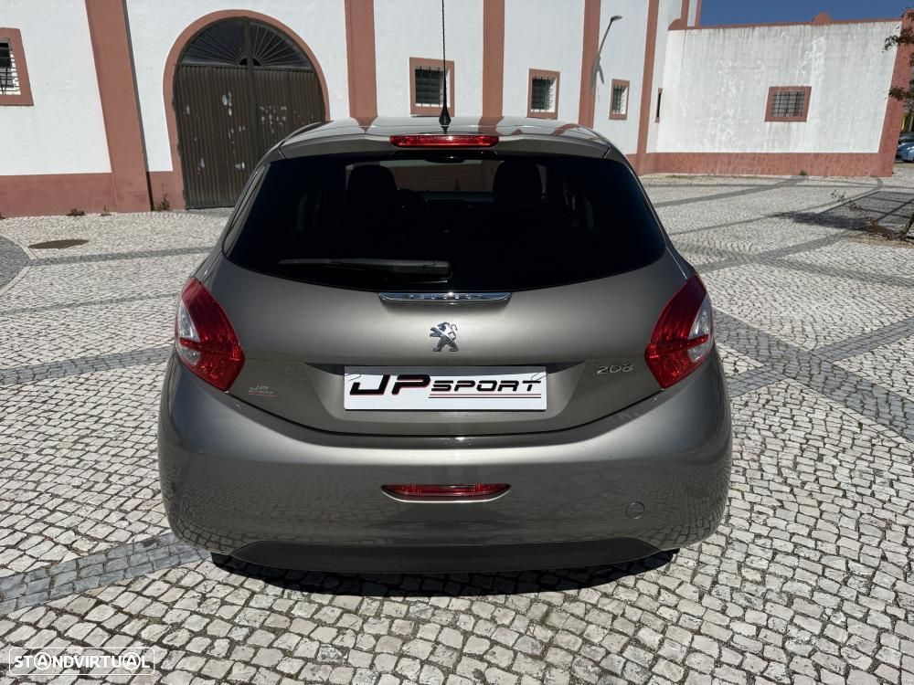 Peugeot 208 1.4 HDi SE Style - 5