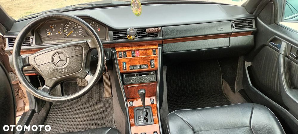 Mercedes-Benz W124 (1984-1993) - 10
