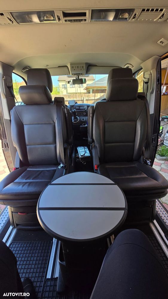 Volkswagen Multivan - 14