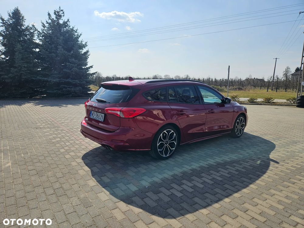 Ford Focus 1.5 EcoBoost Titanium ASS - 5