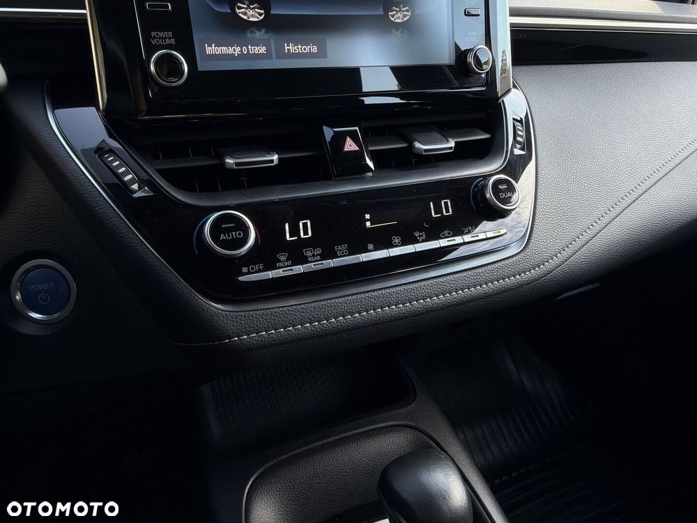 Toyota Corolla 1.8 Hybrid Comfort - 17