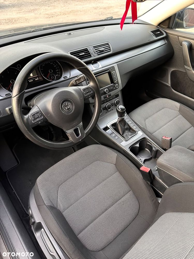 Volkswagen Passat - 6
