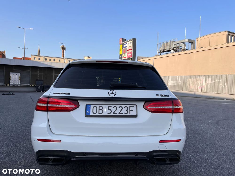 Mercedes-Benz Klasa E AMG 63 S 4-Matic+ - 6