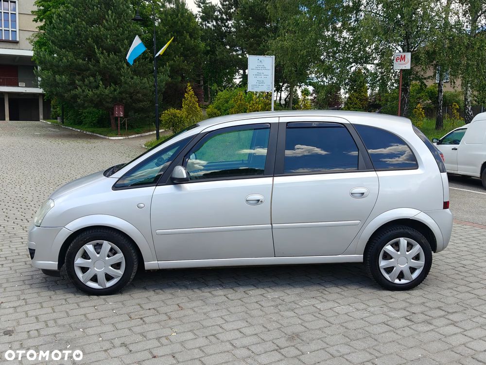 Opel Corsa 1.4 16V Edition mit TomTom GO - 4