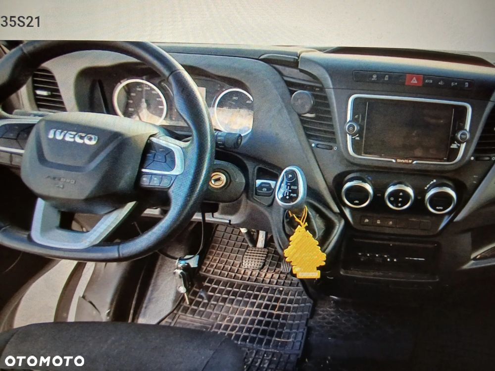 Iveco 35S210 - 28