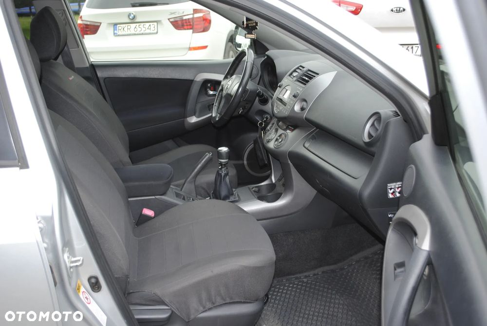 Toyota RAV4 2.2 D-CAT 4x4 Executive - 10