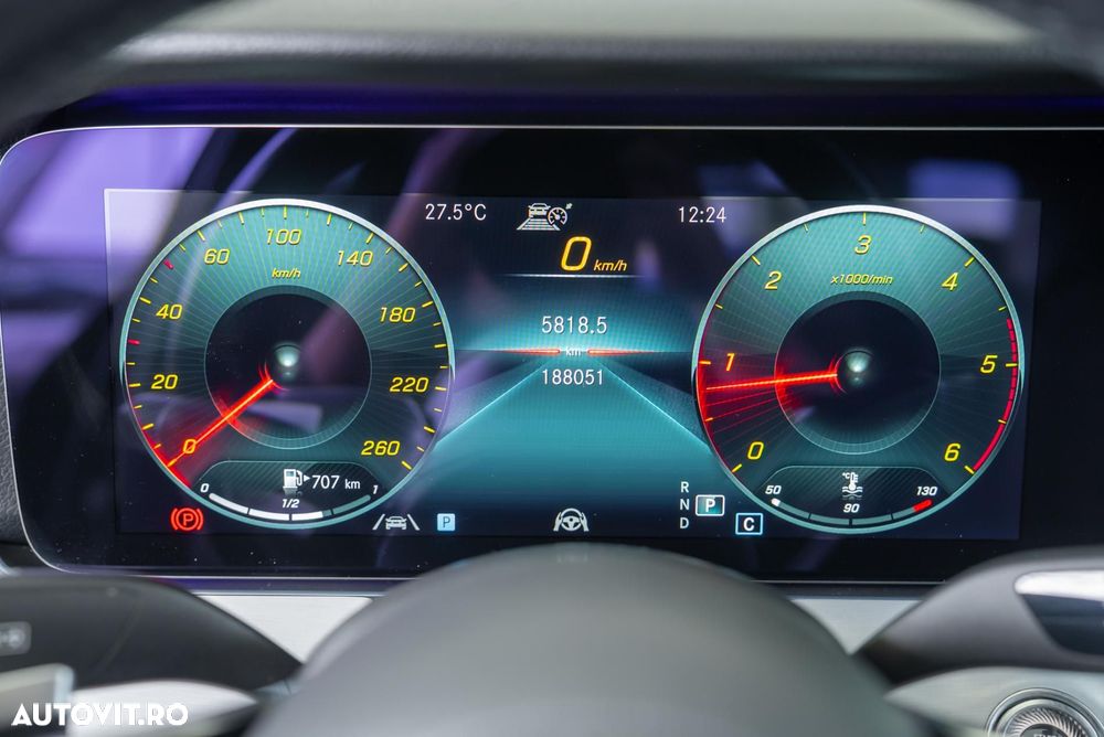 Mercedes-Benz E 220 d 4Matic 9G-TRONIC Avantgarde - 18