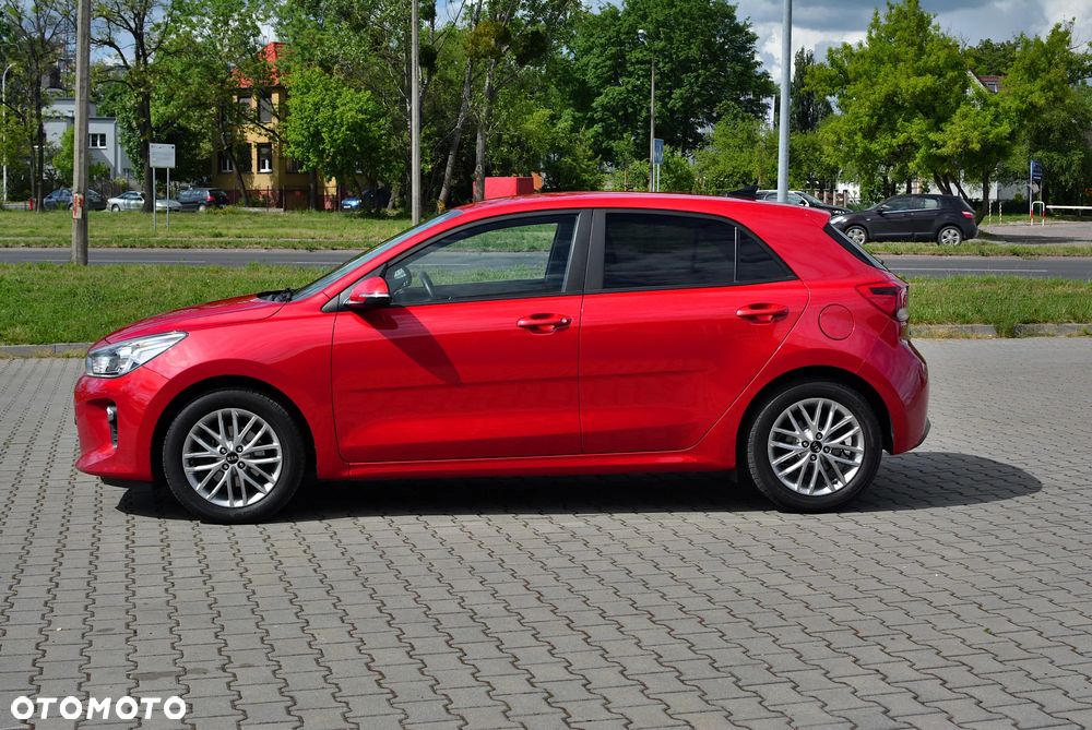 Kia Rio 1.0 T-GDI 100 Dream-Team Edition - 3