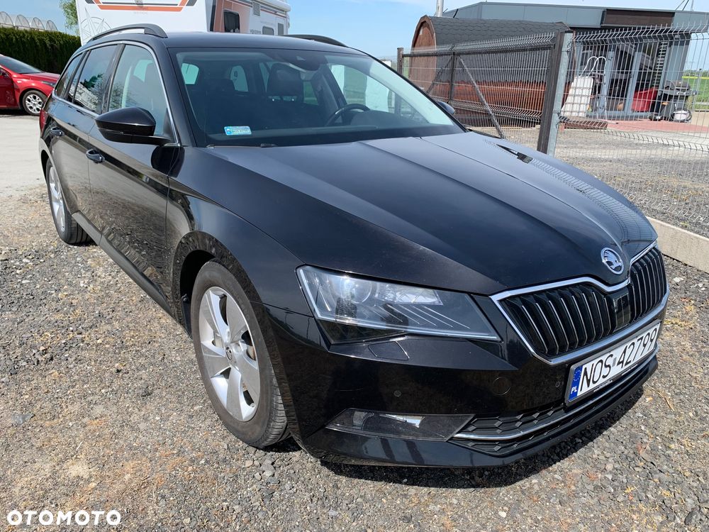 Skoda Superb 2.0 TDI Sportline DSG - 2